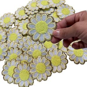 New Embroidered Daisy Sticker Patch